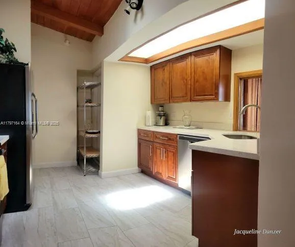 2241 NE 38th St # 0, Lighthouse Point FL 33064