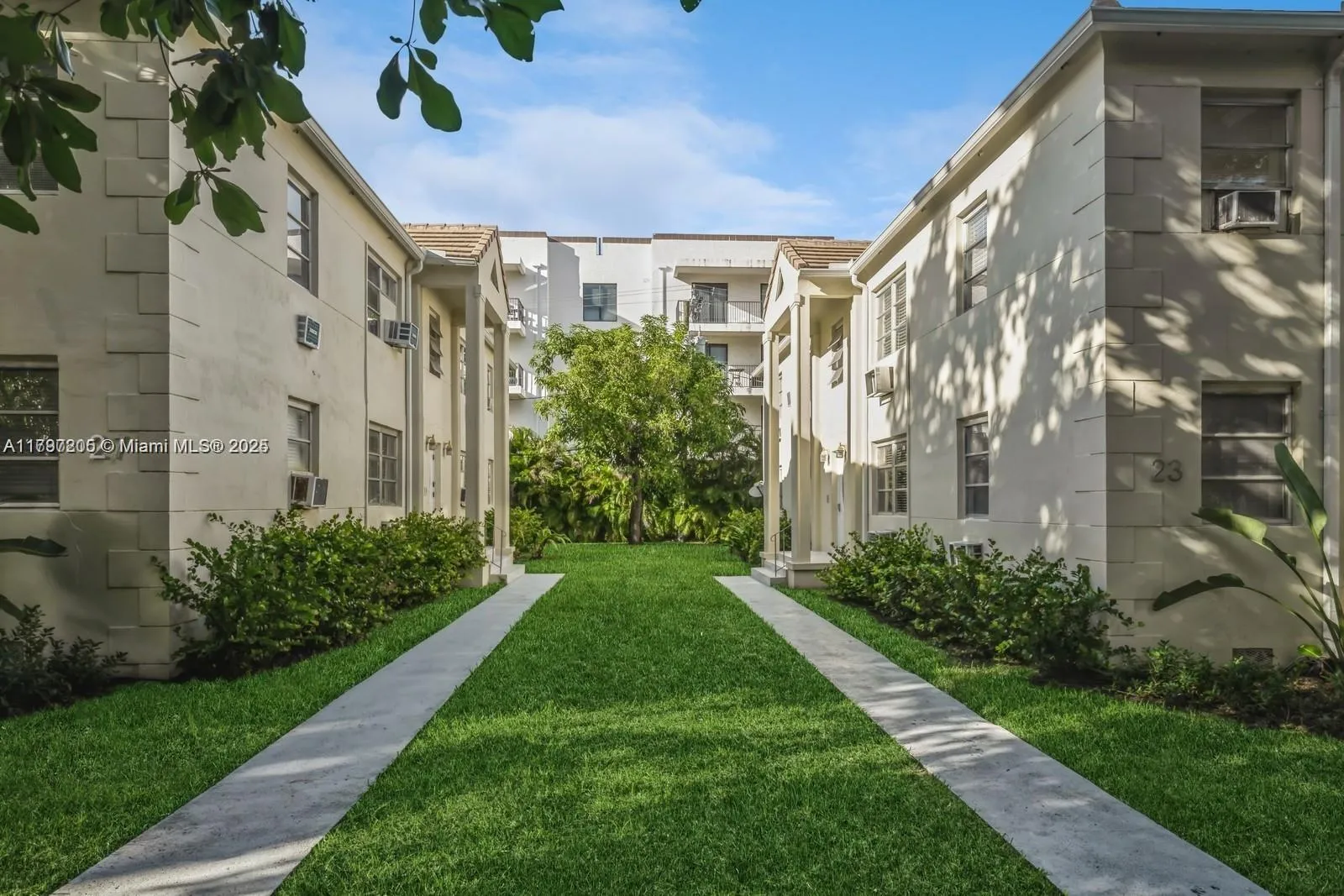 27 Phoenetia Ave # 1, Coral Gables FL 33134