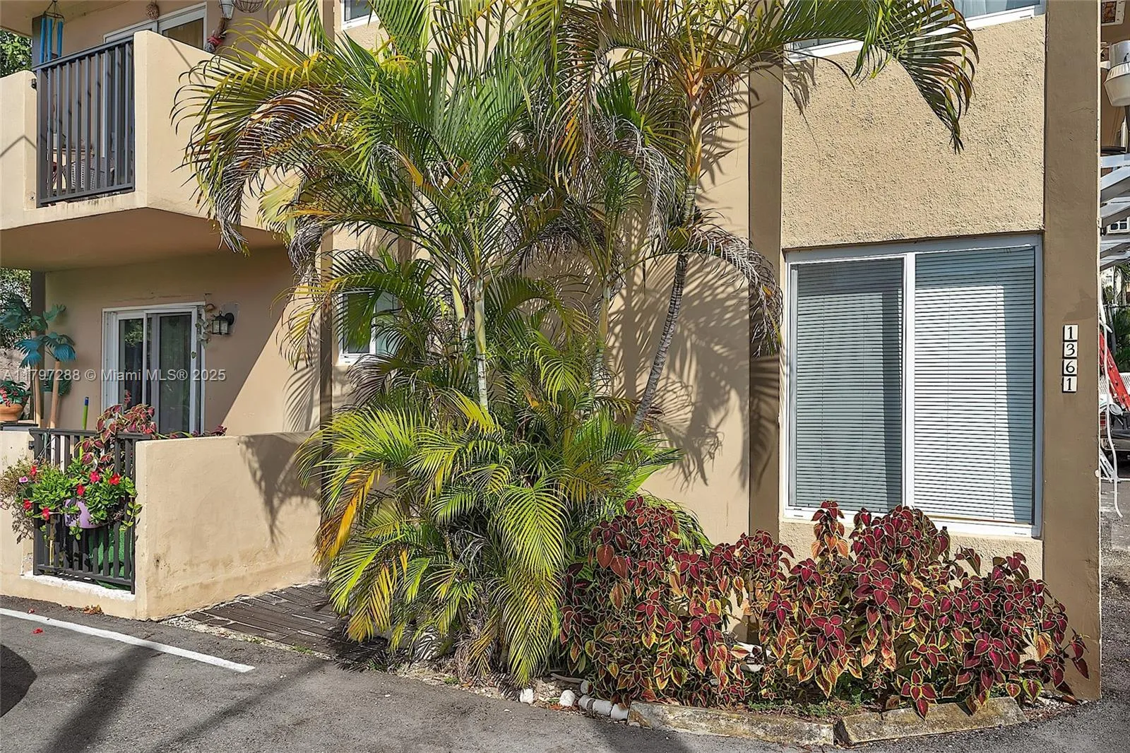 1361 SW 4th St, Miami FL 33135