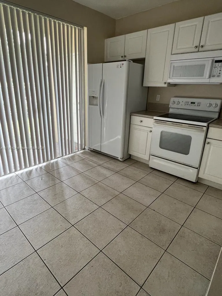 671 NW 42nd Ave # 671, Plantation FL 33317