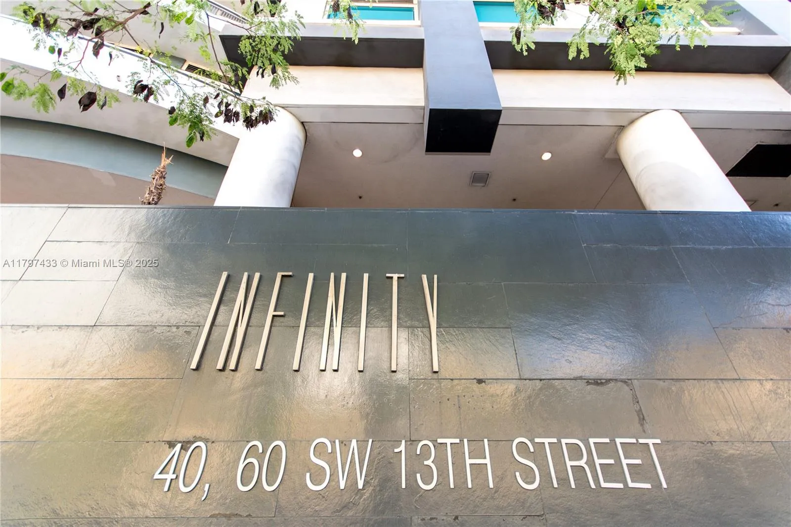 1 bedroom 1 bath for sale at 60 SW 13th St # 3805, Miami FL 33130
