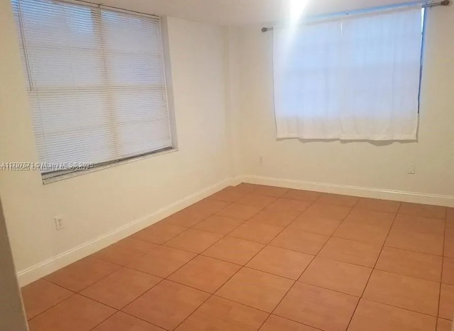 15600 NW 7th Ave # 319, Miami FL 33169