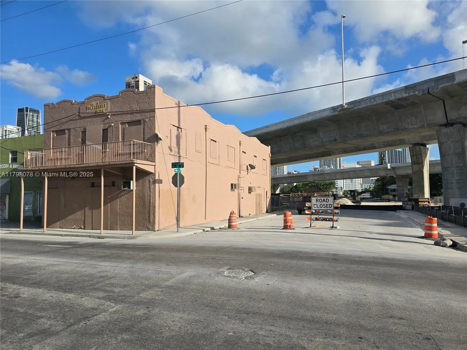 130 NW 14th St, Miami FL 33136