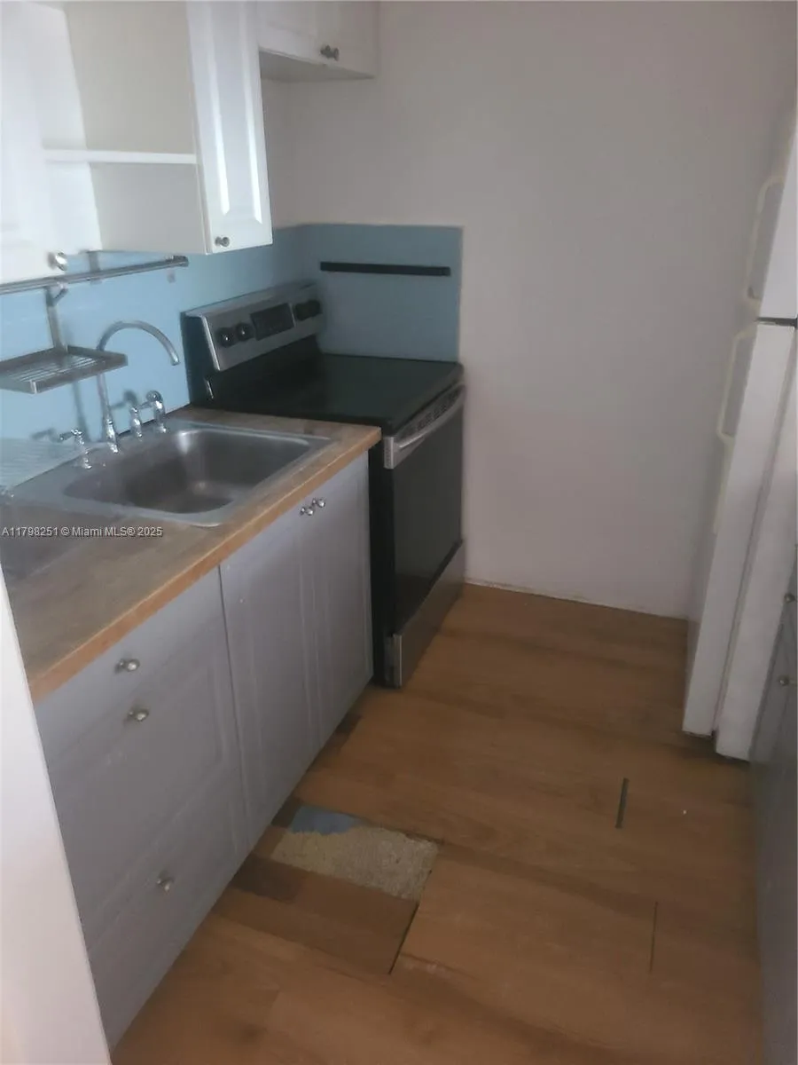 2838 Madison St # 21, Hollywood FL 33020