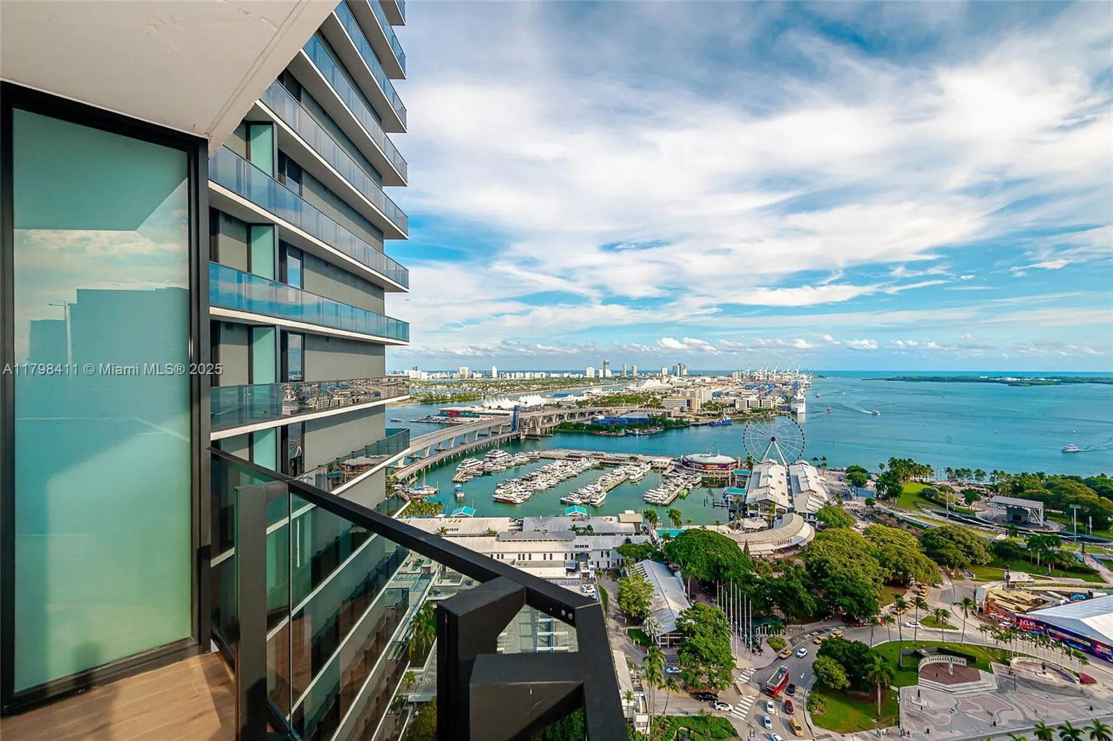 1 bedroom 1 bath for sale at 398 NE 5th St # 2415, Miami FL 33132