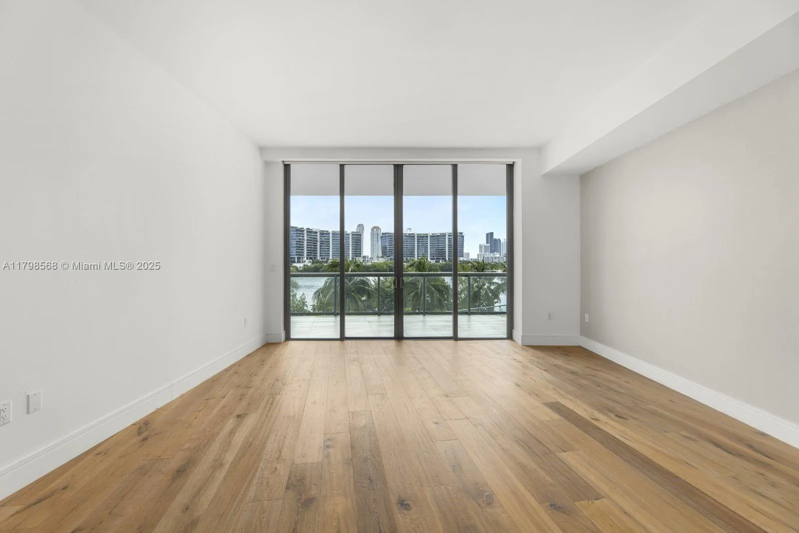 3300 NE 188th St # 217, Aventura FL 33180