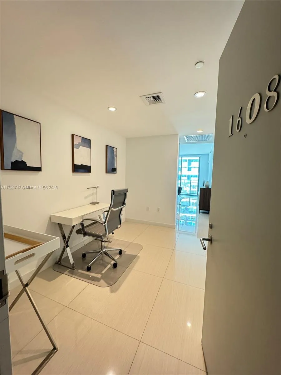 1 bedroom 1 bath for sale at 1300 S Miami Ave # 1608, Miami FL 33130