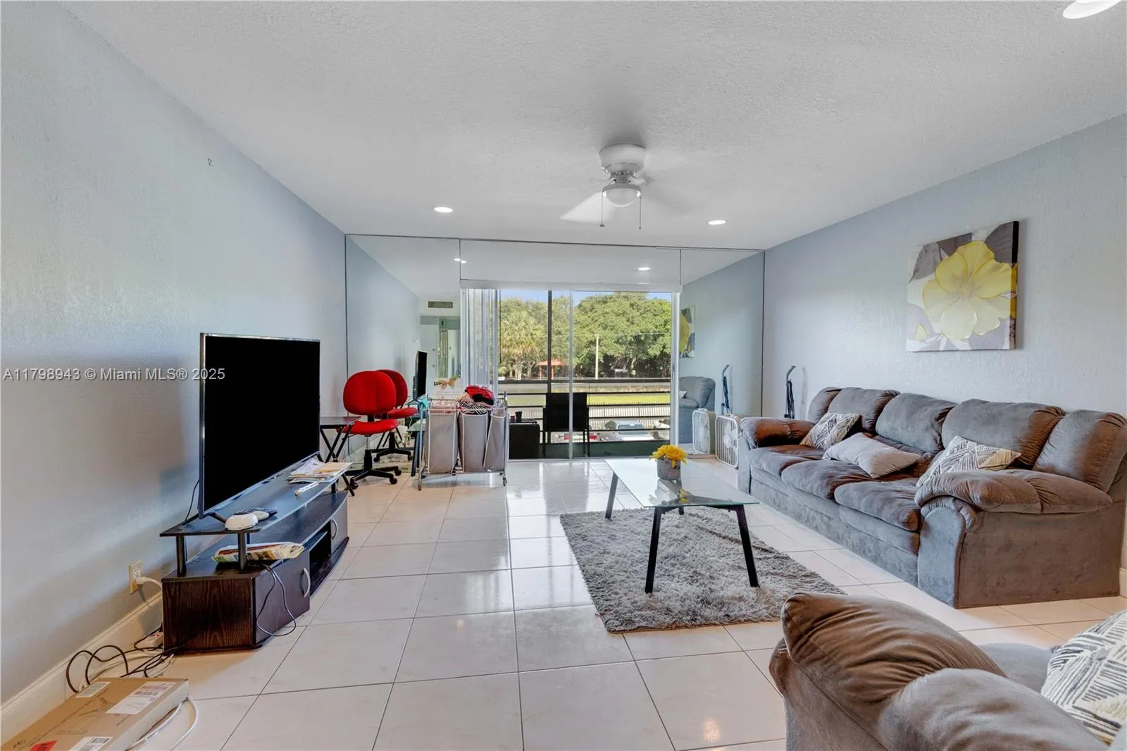 4848 NW 24th Ct # 215, Lauderdale Lakes FL 33313