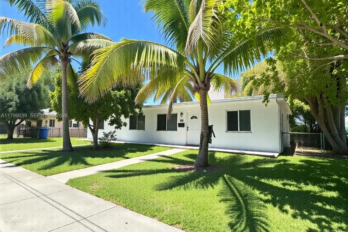 16204 NE 18th Ct, North Miami Beach FL 33162