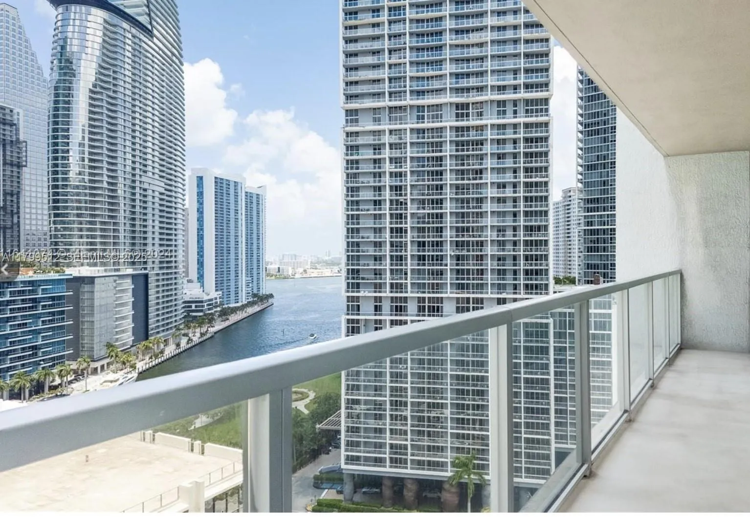 500 Brickell Ave # 1907, Miami FL 33131