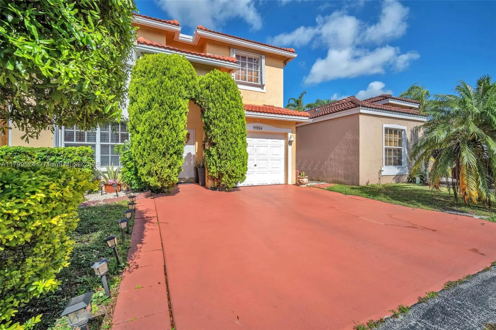9984 SW 162nd Pl, Miami FL 33196