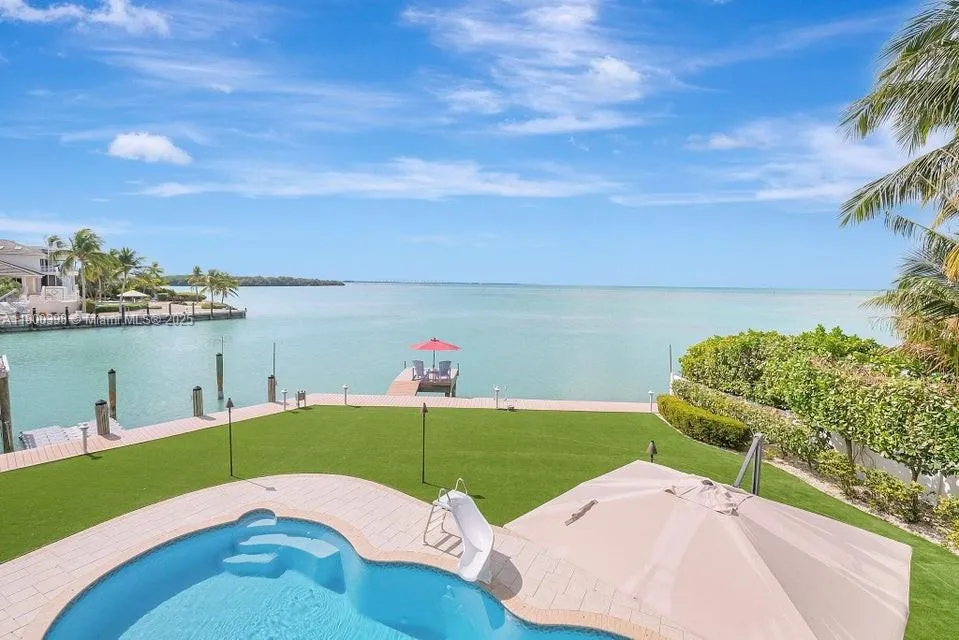 8 bedroom 8 bath for sale at 162 Bayview Dr, Islamorada FL 33036