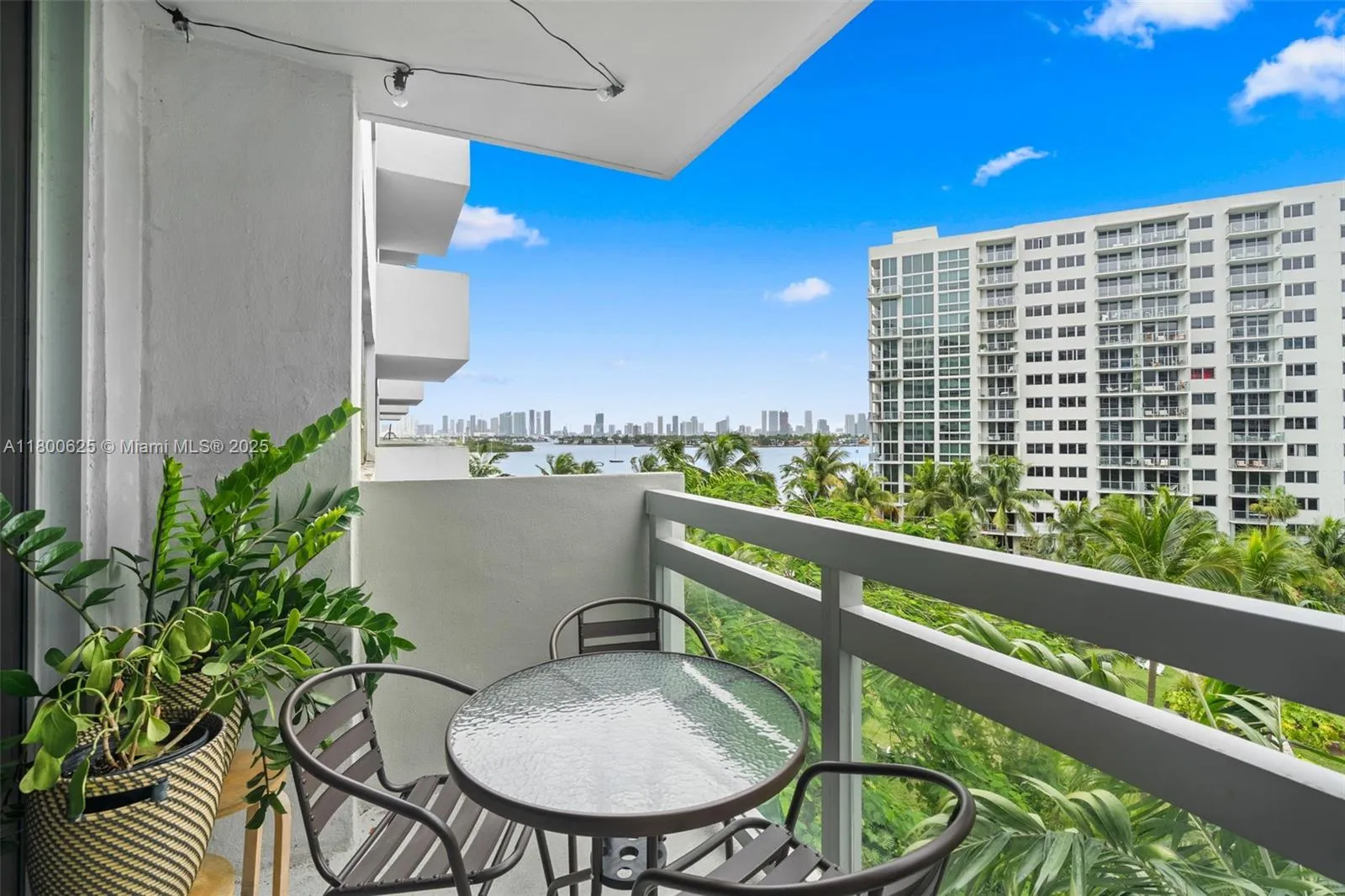 2 bedroom 2 bath for sale at 1500 Bay Rd # 648S, Miami Beach FL 33139