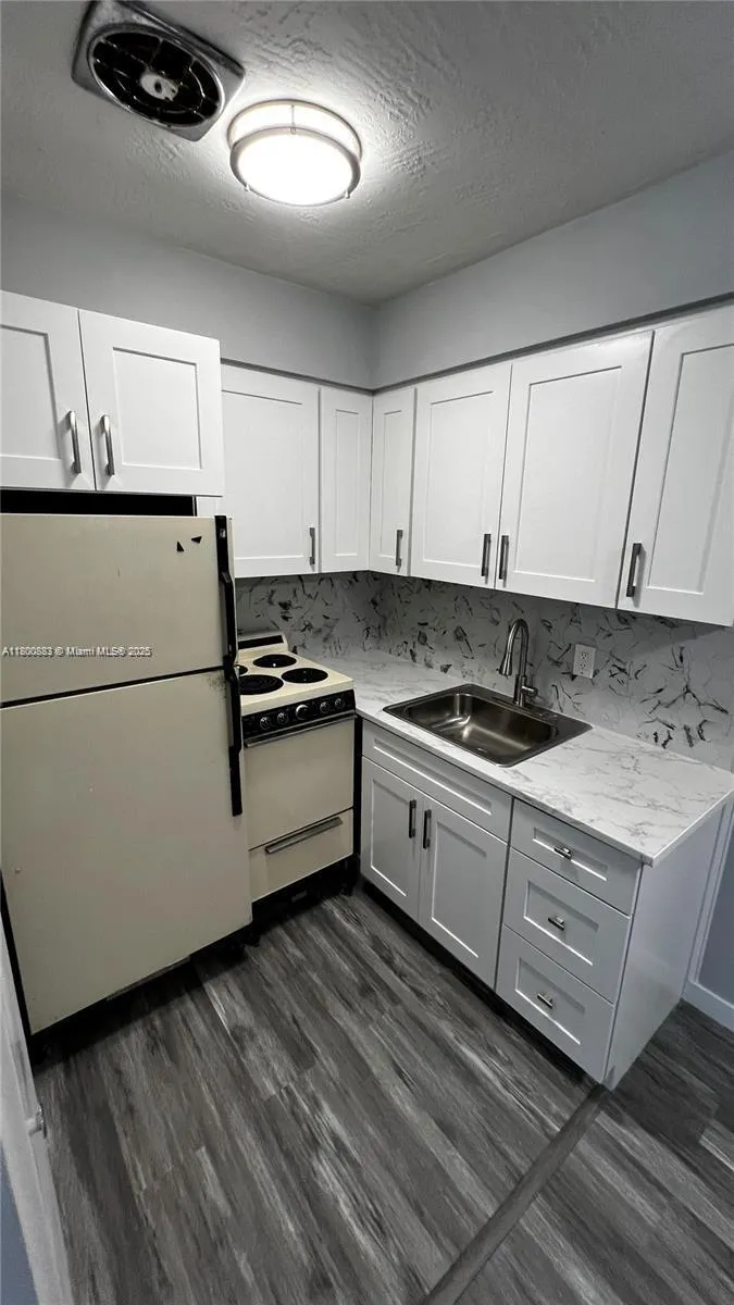 2211 Lincoln St # 7, Hollywood FL 33020