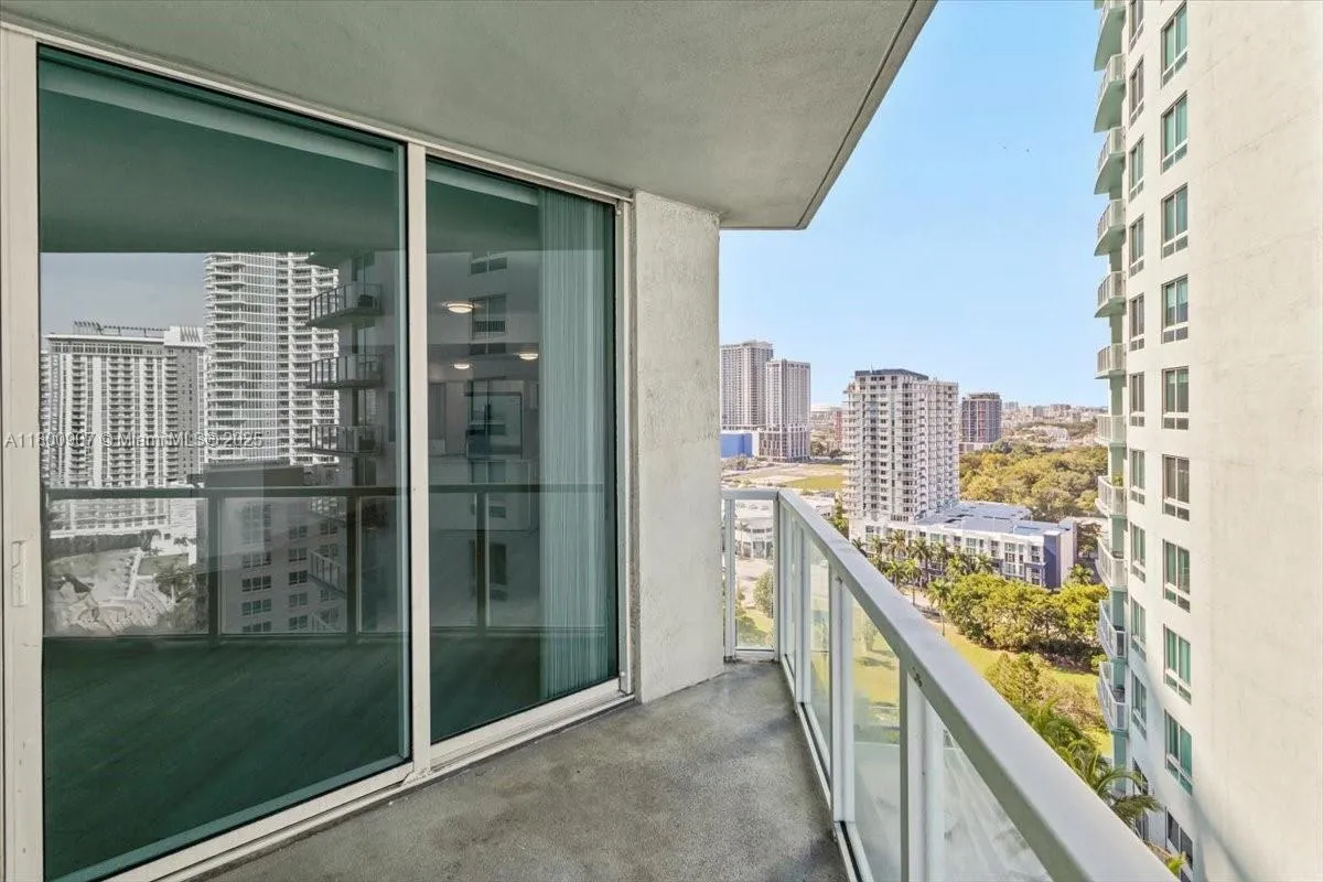 1900 N Bayshore Dr # 1810, Miami FL 33132