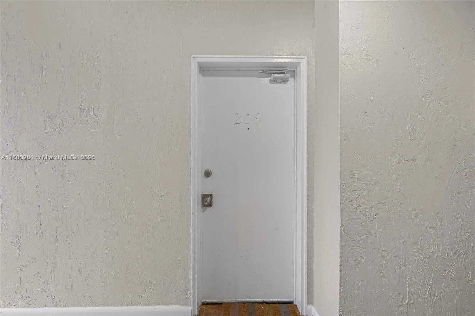 1555 Pennsylvania Ave # 209, Miami Beach FL 33139