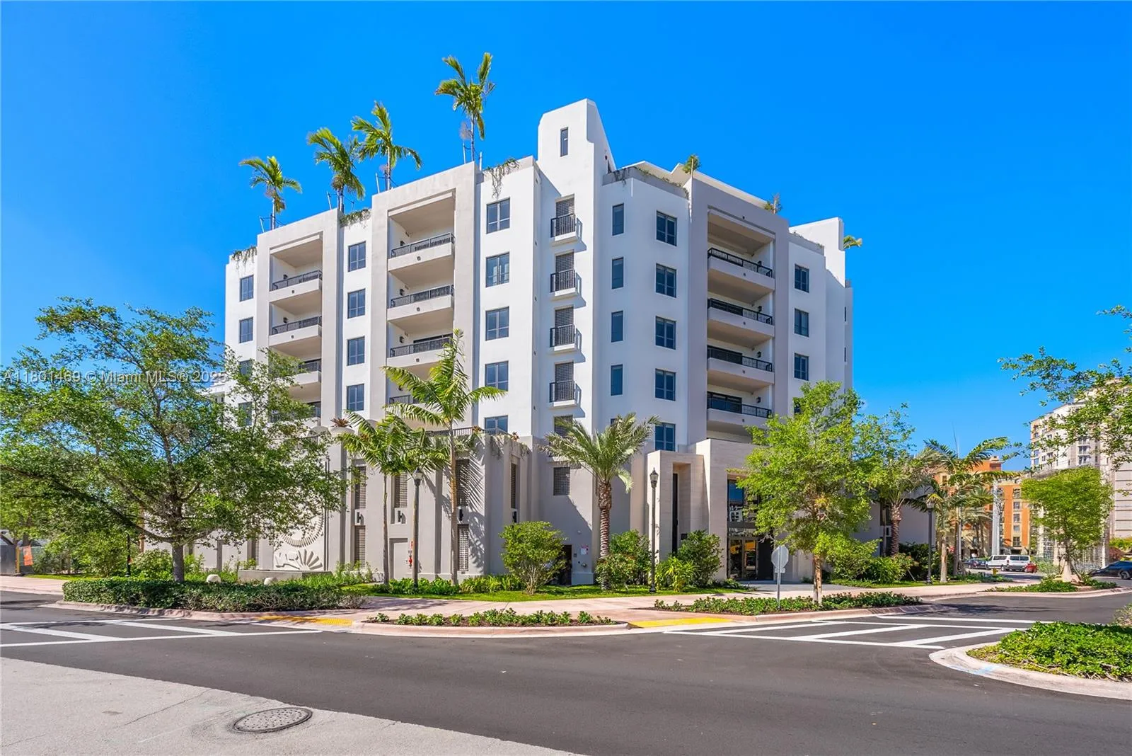 2 bedroom 2 bath for rent at 701 Valencia Ave # 403, Coral Gables FL 33134