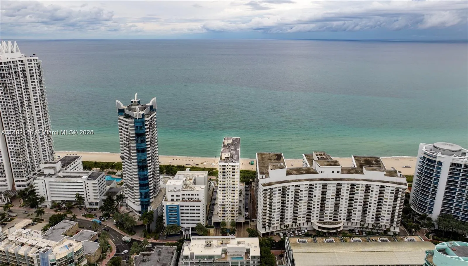 6061 Collins Ave # 7D, Miami Beach FL 33140