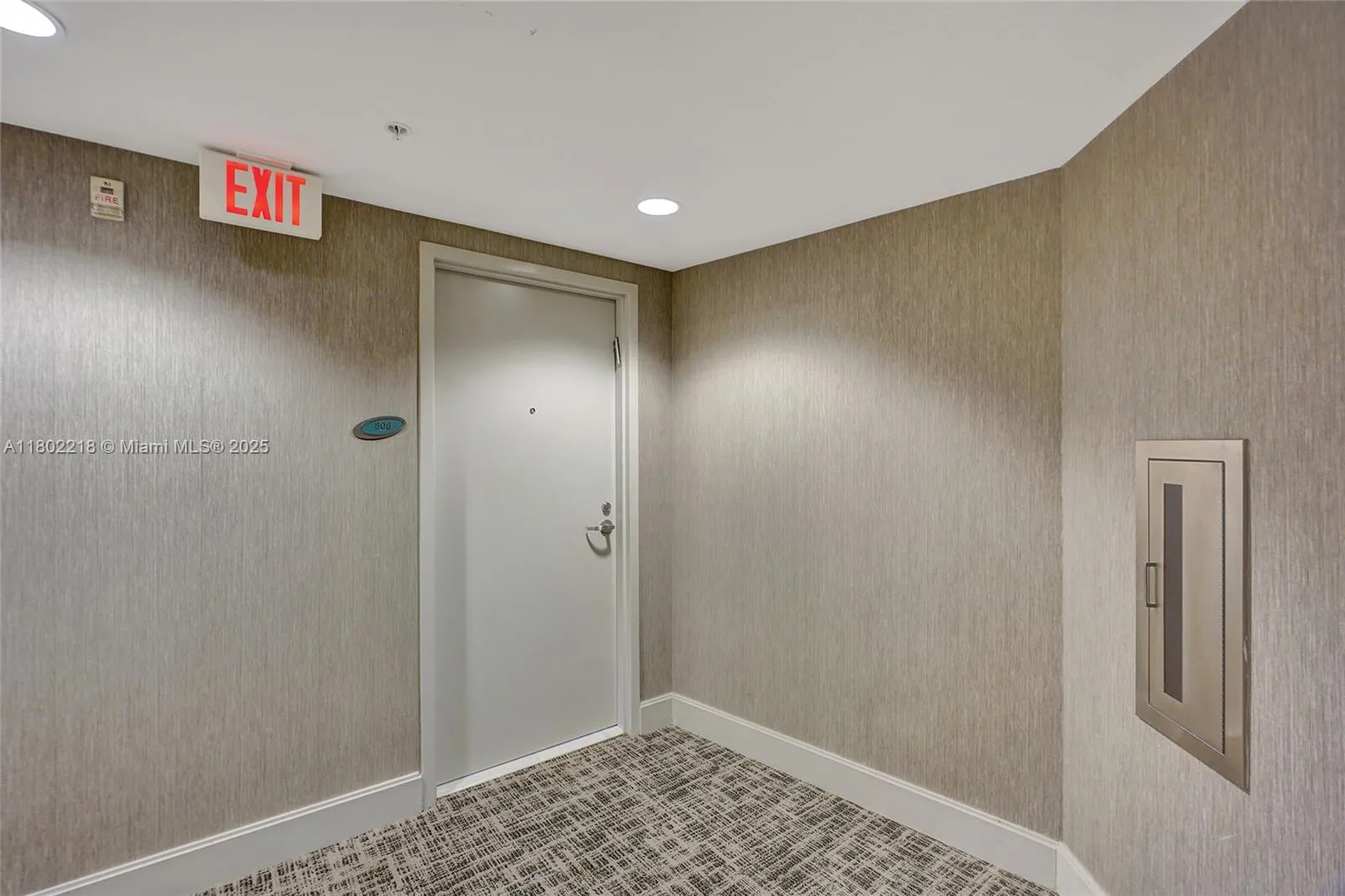 18201 Collins Ave, Sunny Isles Beach FL 33160