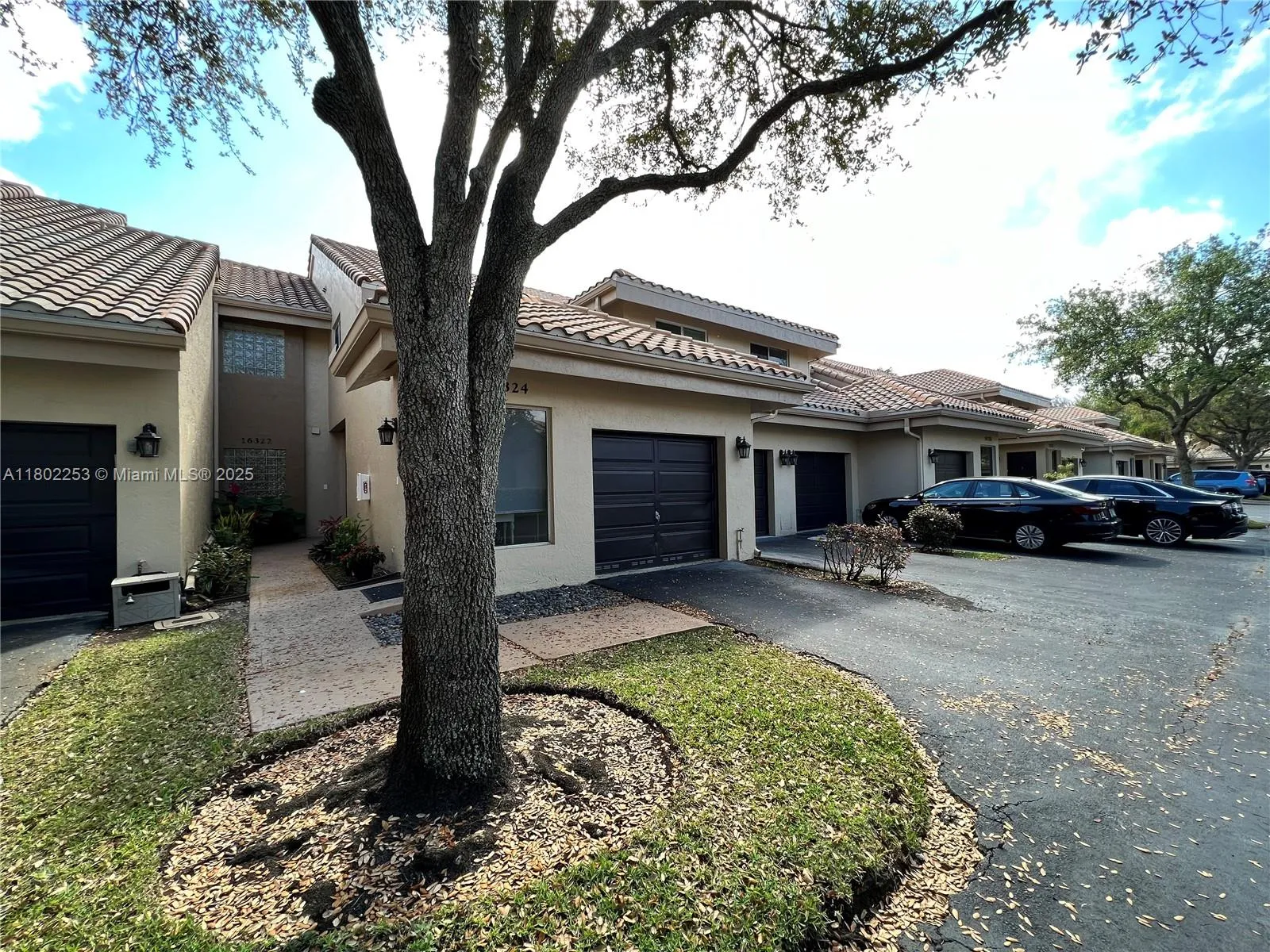 2 bedroom 2 bath for rent at 16322 Malibu Dr # 11, Weston FL 33326