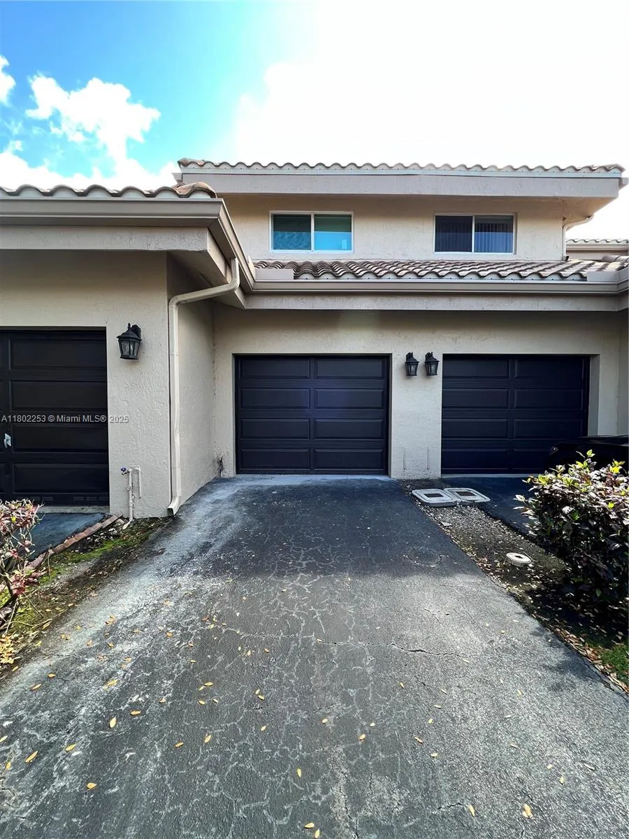 16322 Malibu Dr # 11, Weston FL 33326