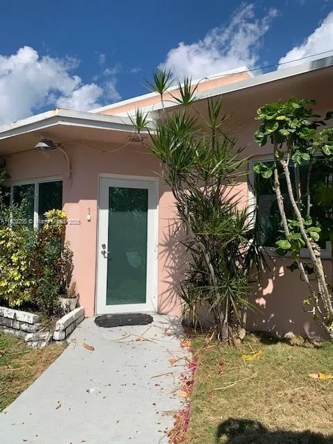 1795 Calais Dr, Miami Beach FL 33141