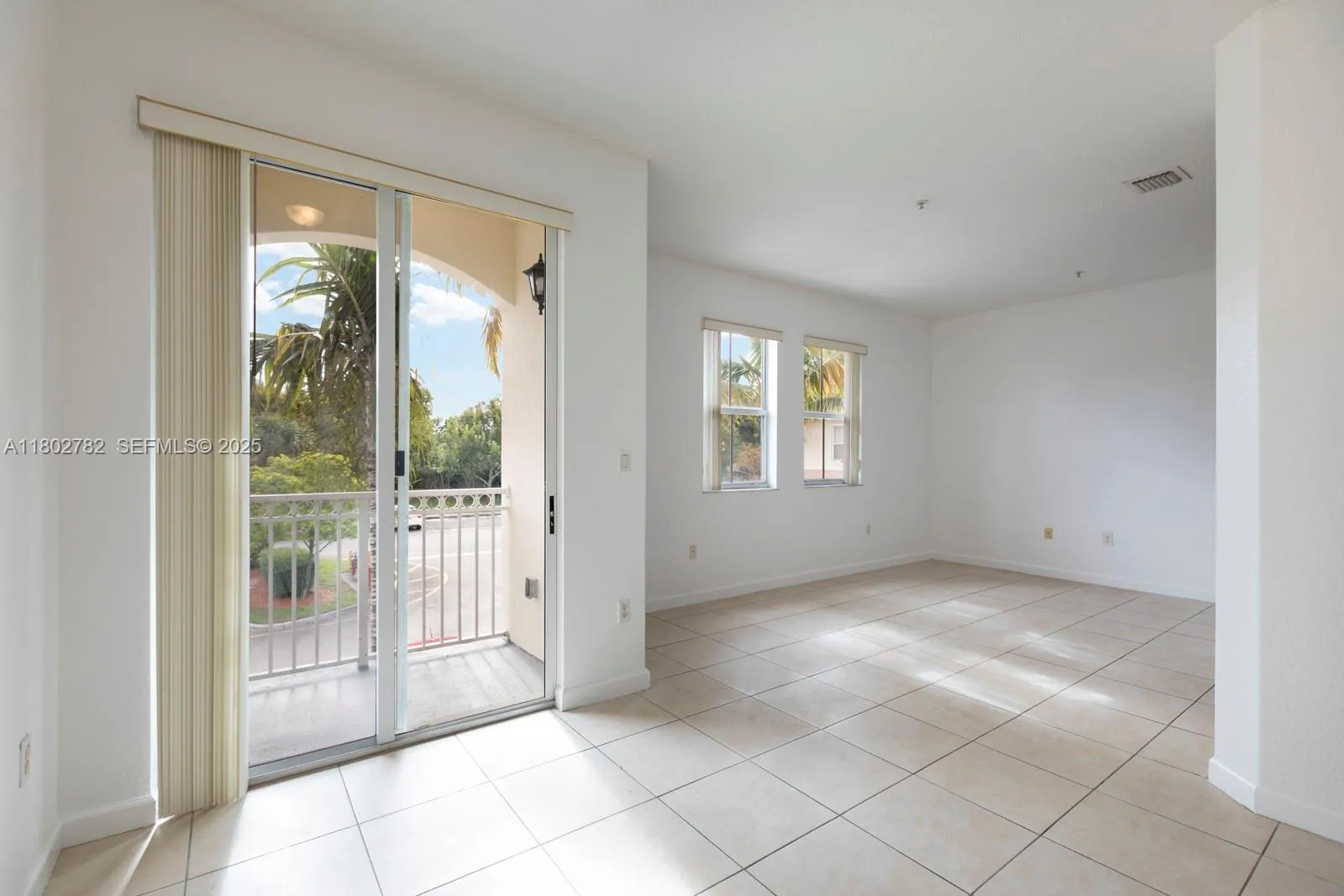 10022 NW 7th St # 206, Miami FL 33172