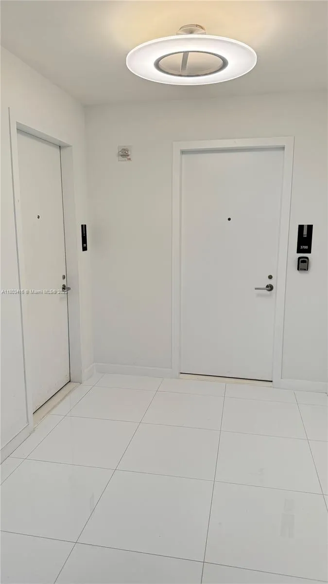 851 NE 1st Ave # 3700, Miami FL 33132