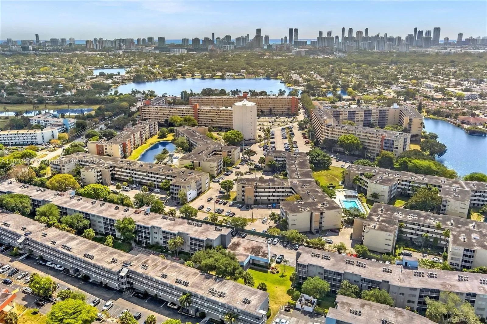 1770 NE 191st St # 1, Miami FL 33179