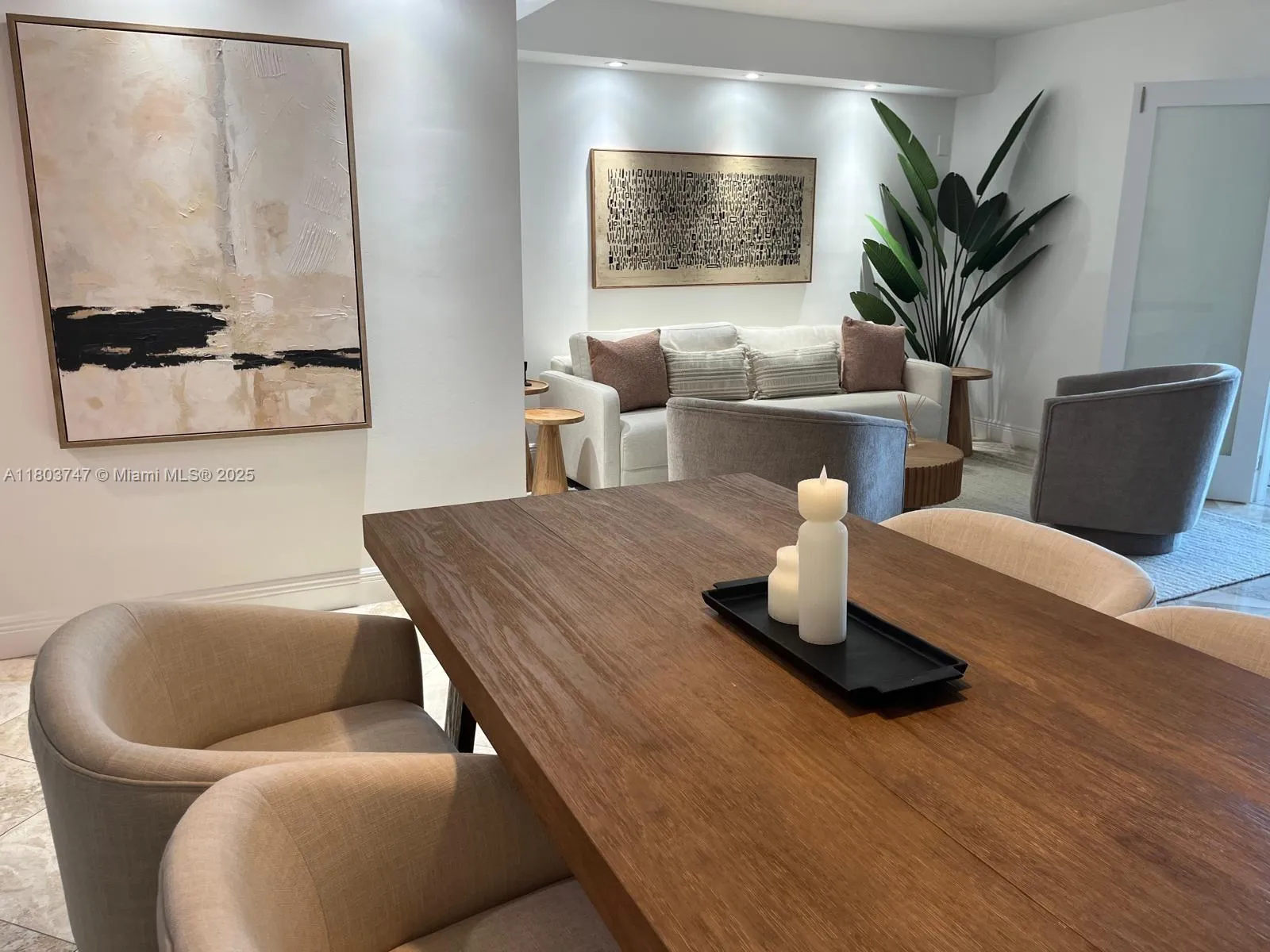 1 bedroom 1 bath for sale at 2301 Collins Ave # 731, Miami Beach FL 33139