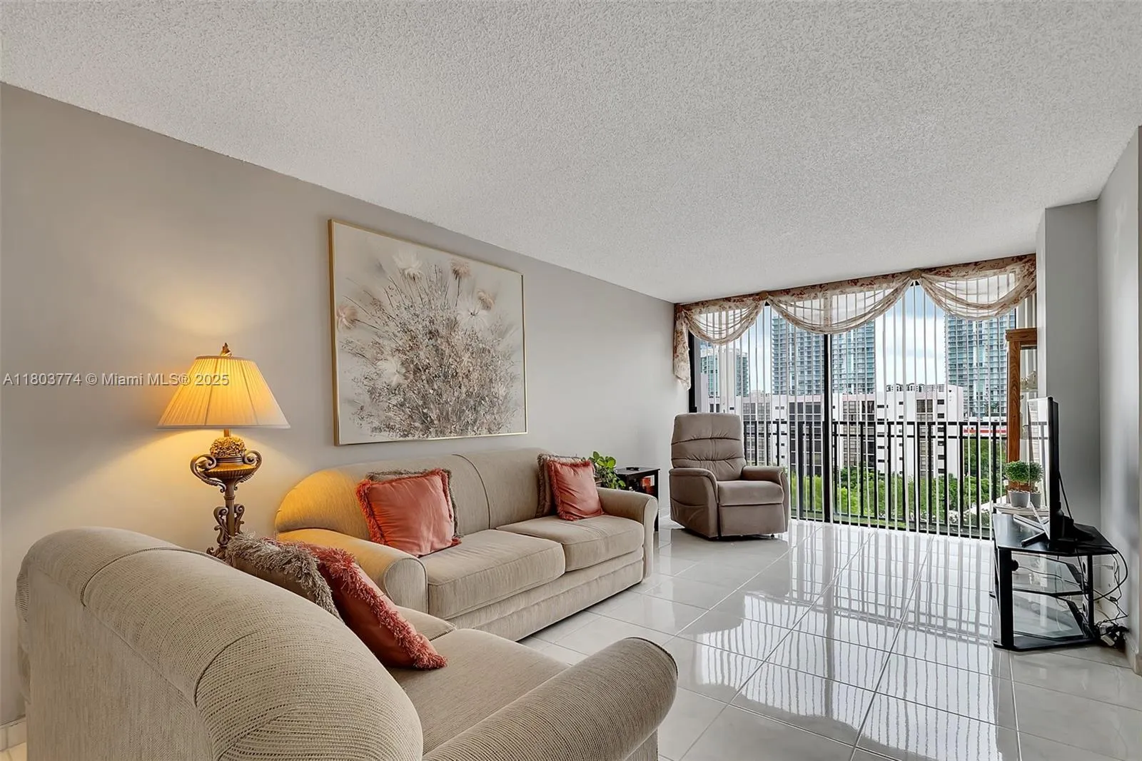 17021 N Bay Rd # 918, Sunny Isles Beach FL 33160