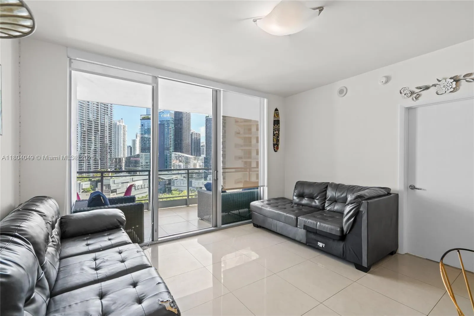 90 SW 3rd St # 2215, Miami FL 33130