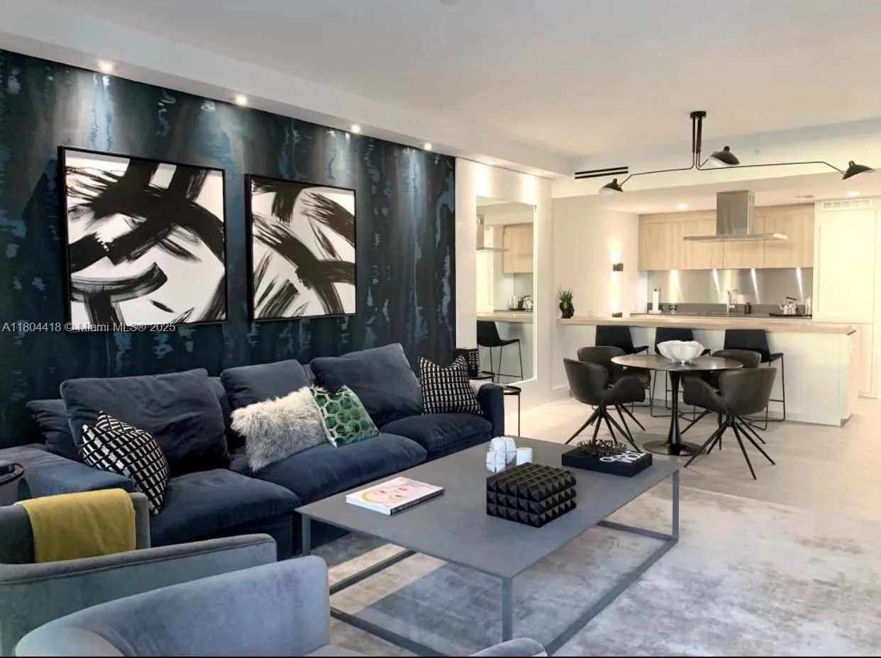 1000 Brickell Plz # 3308, Miami FL 33131