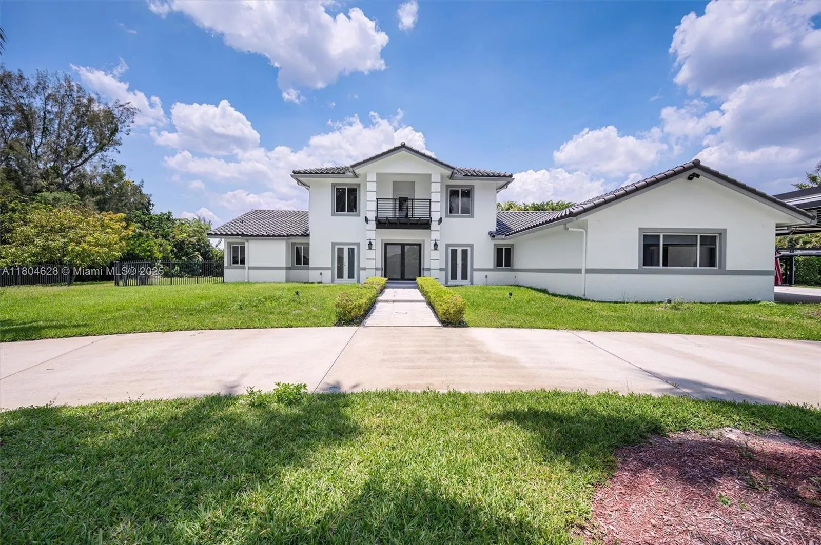 5121 SW 210th Ter, Southwest Ranches FL 33332