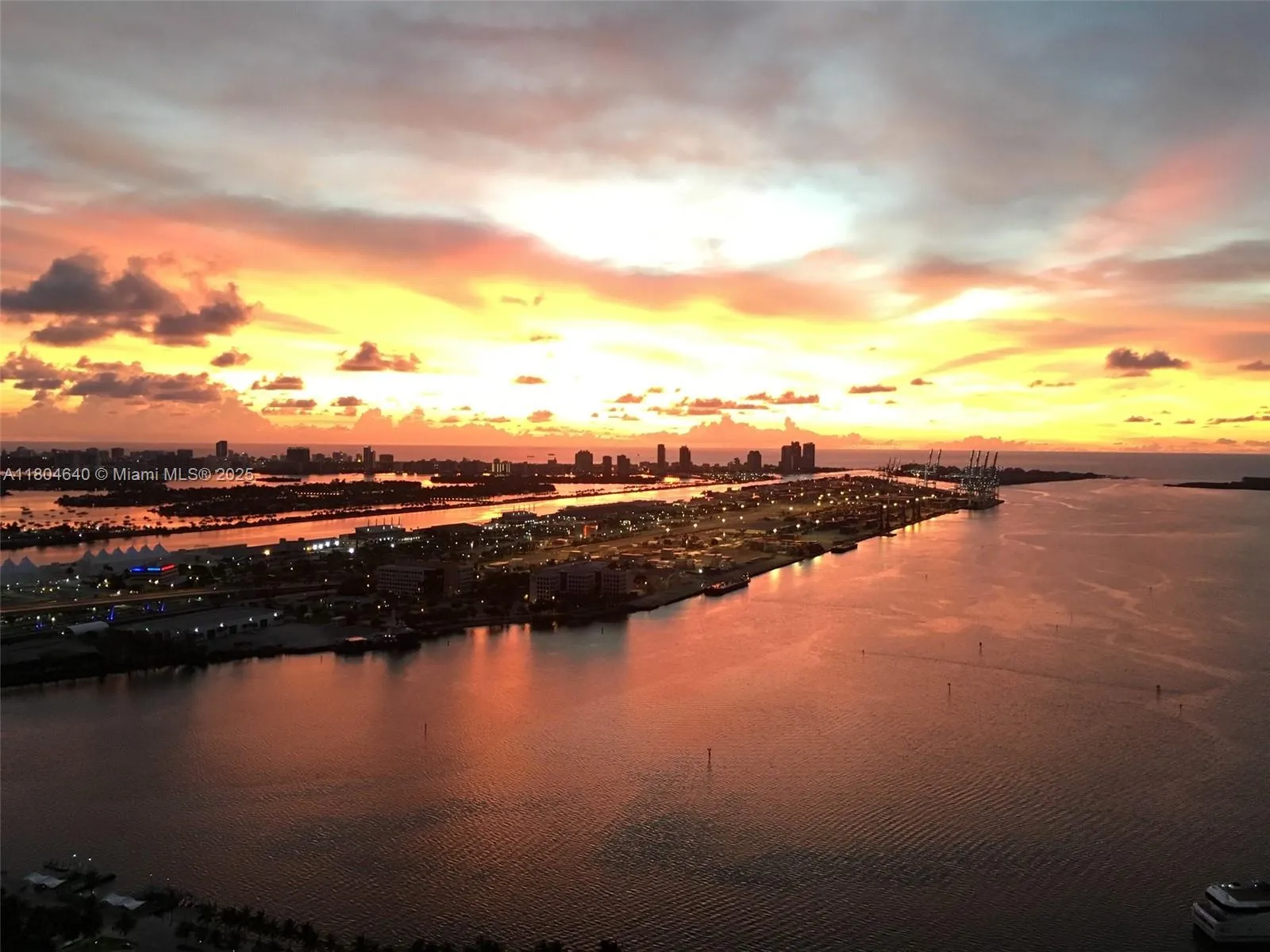 50 Biscayne Blvd # 4810, Miami FL 33132
