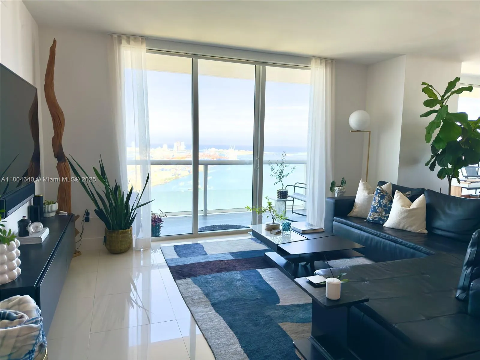 50 Biscayne Blvd # 4810, Miami FL 33132