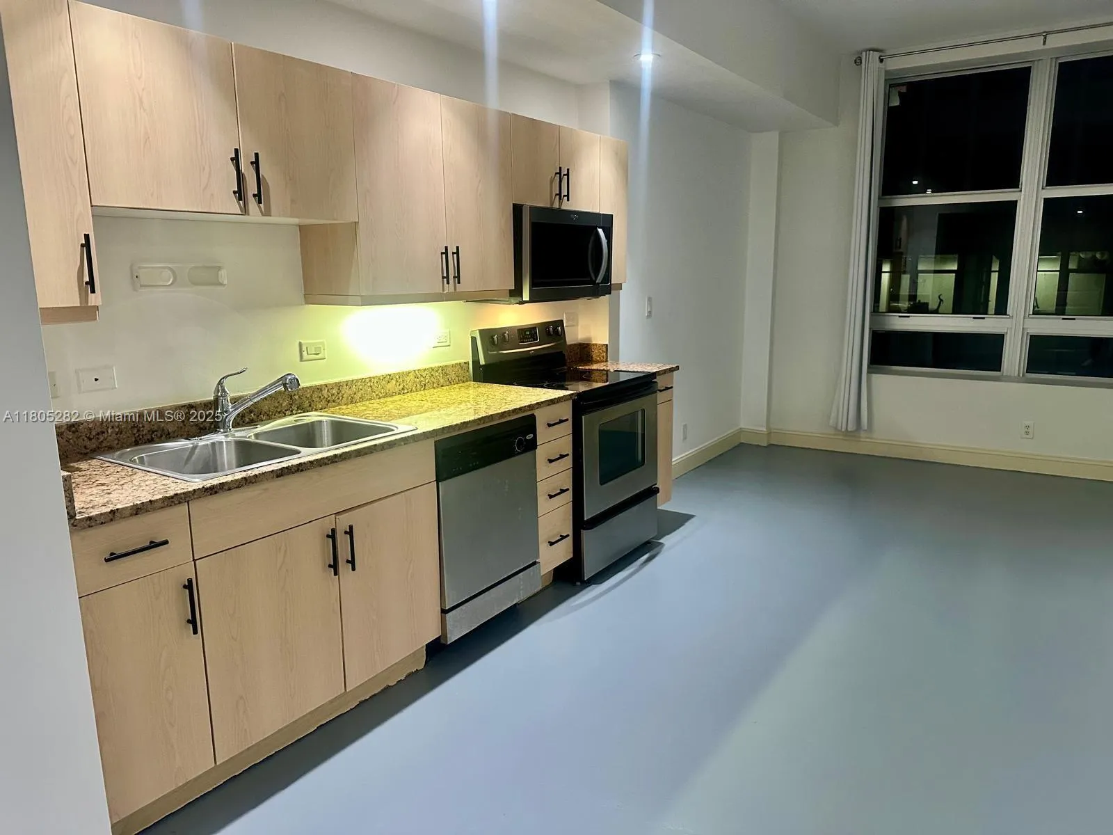 111 E Flagler # 702, Miami FL 33131