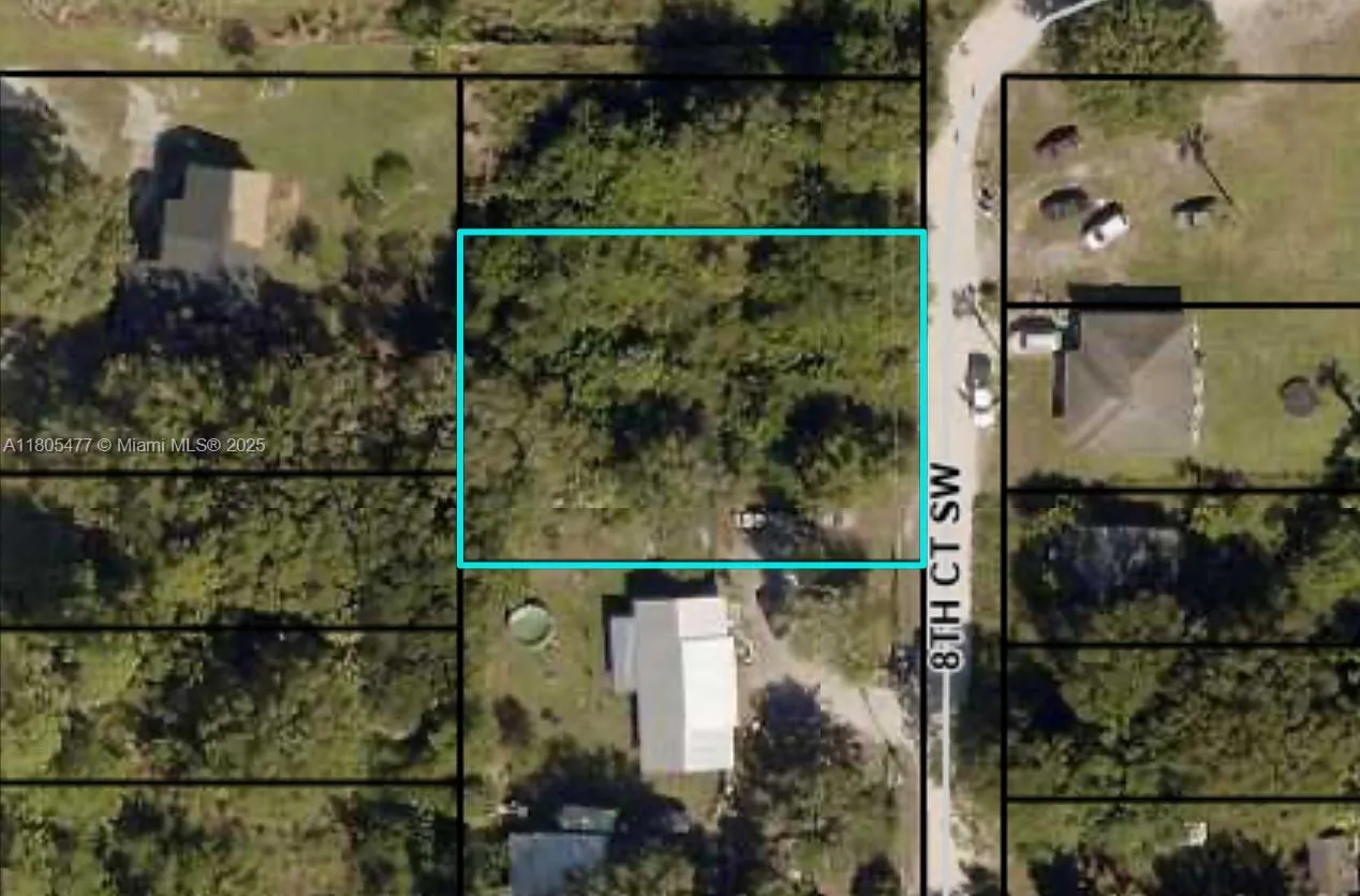 for sale at 825 8th Ct, Vero Beach FL 32962