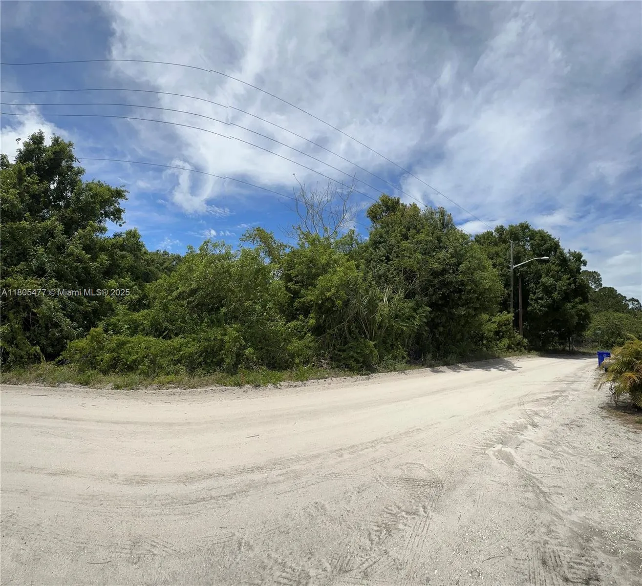 825 8th Ct, Vero Beach FL 32962