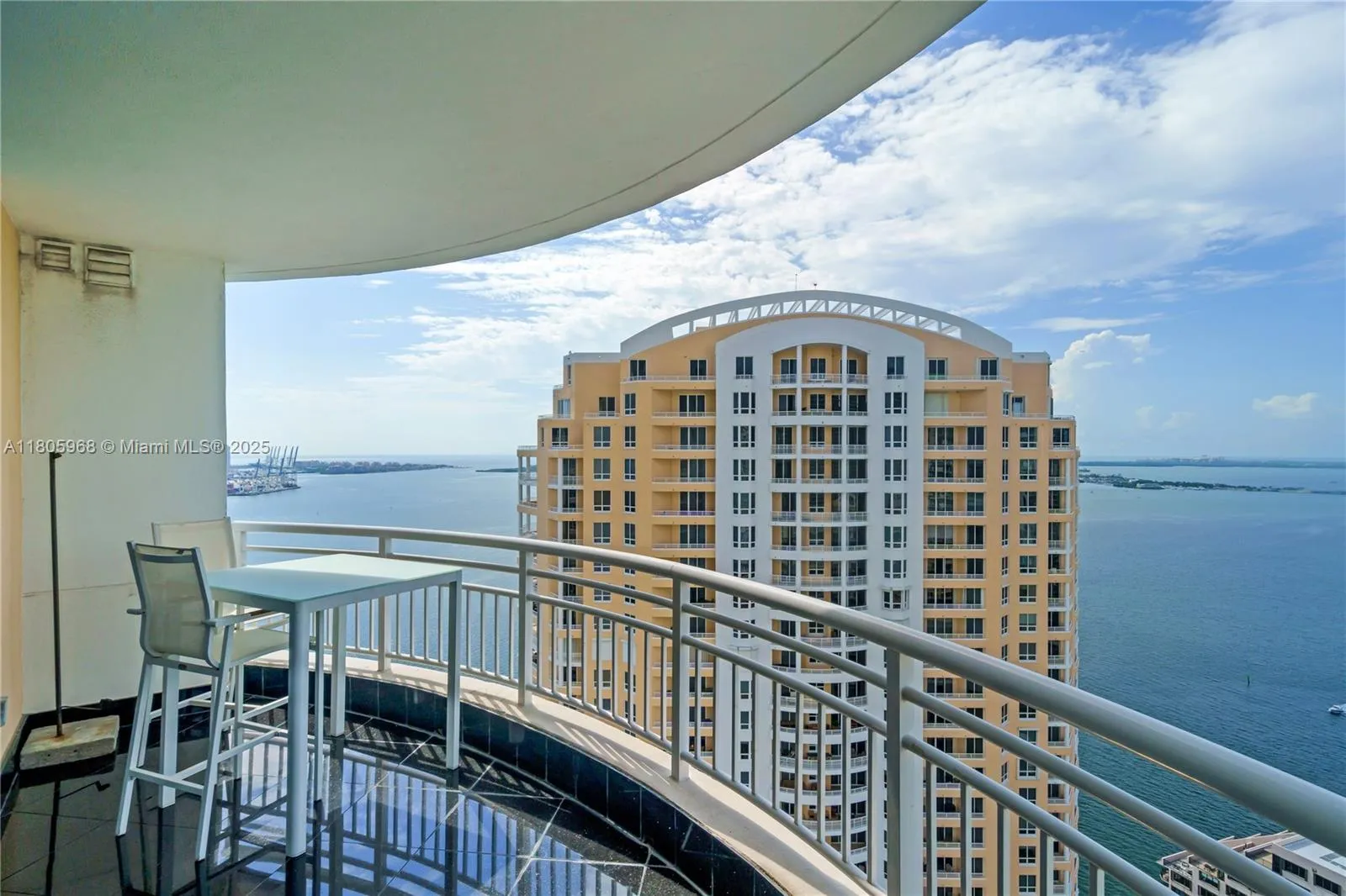 848 Brickell Key Dr # 3803, Miami FL 33131