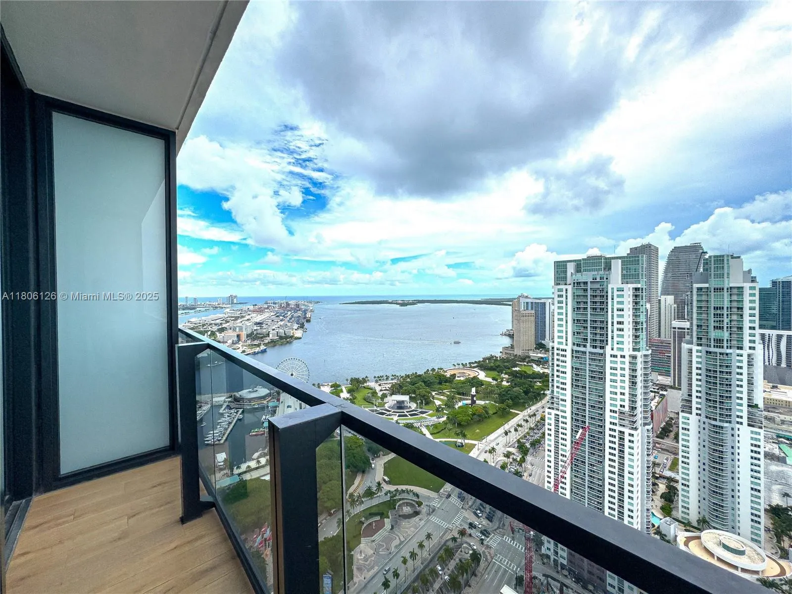 1 bath for sale at 398 NE 5th St # 4316, Miami FL 33132