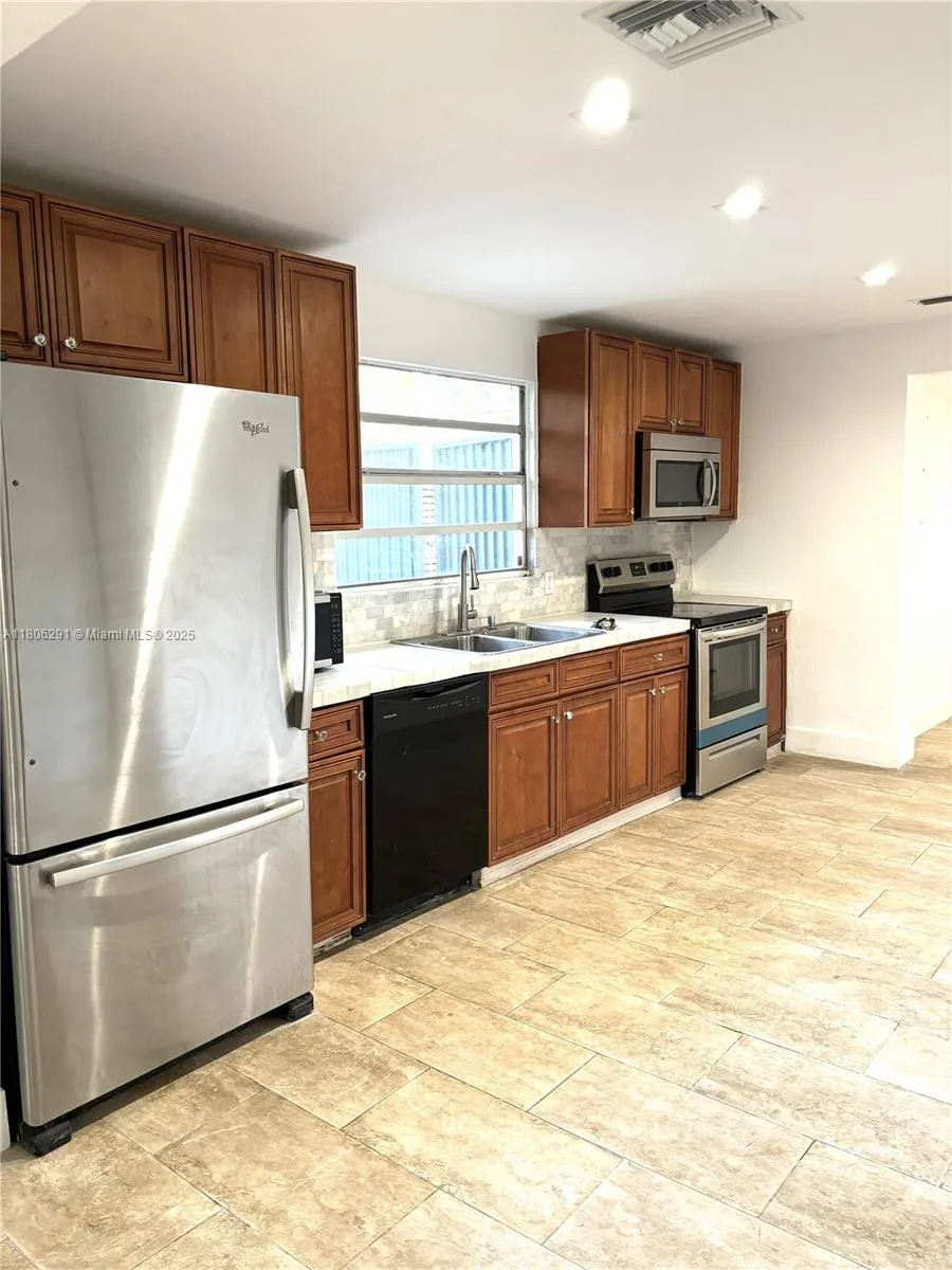 1416 SW 33rd Ct, Fort Lauderdale FL 33315