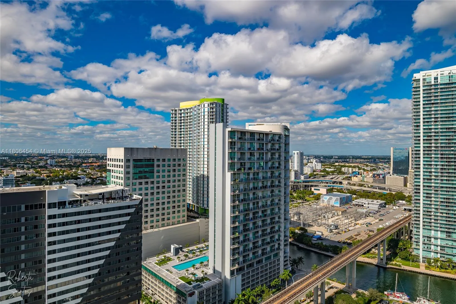 88 SW 7th St # 2504, Miami FL 33130