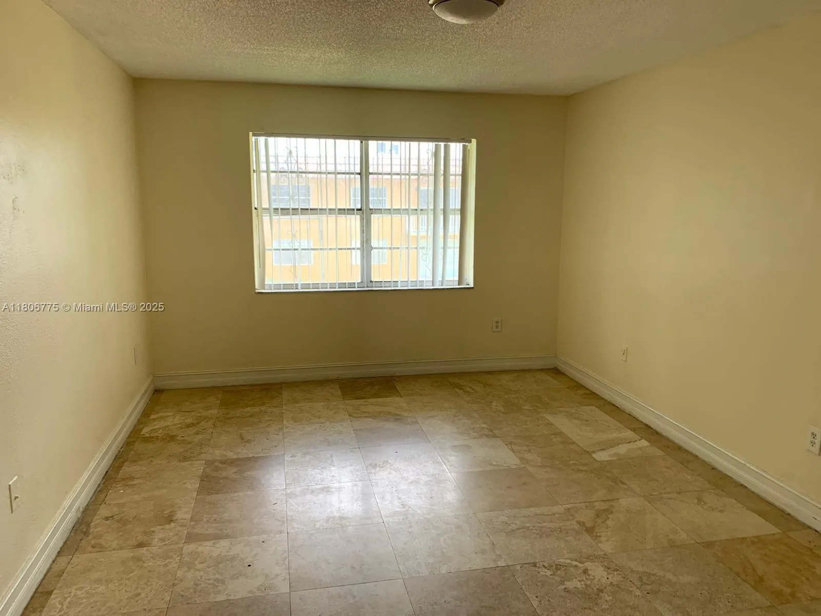 505 NW 177th St # 211, Miami Gardens FL 33169