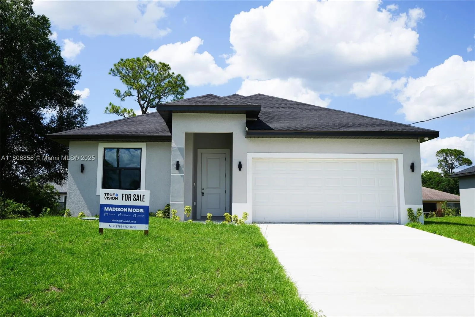 3 bedroom 2 bath Residential for sale at 2006 Hercules rd, La Belle FL 33935