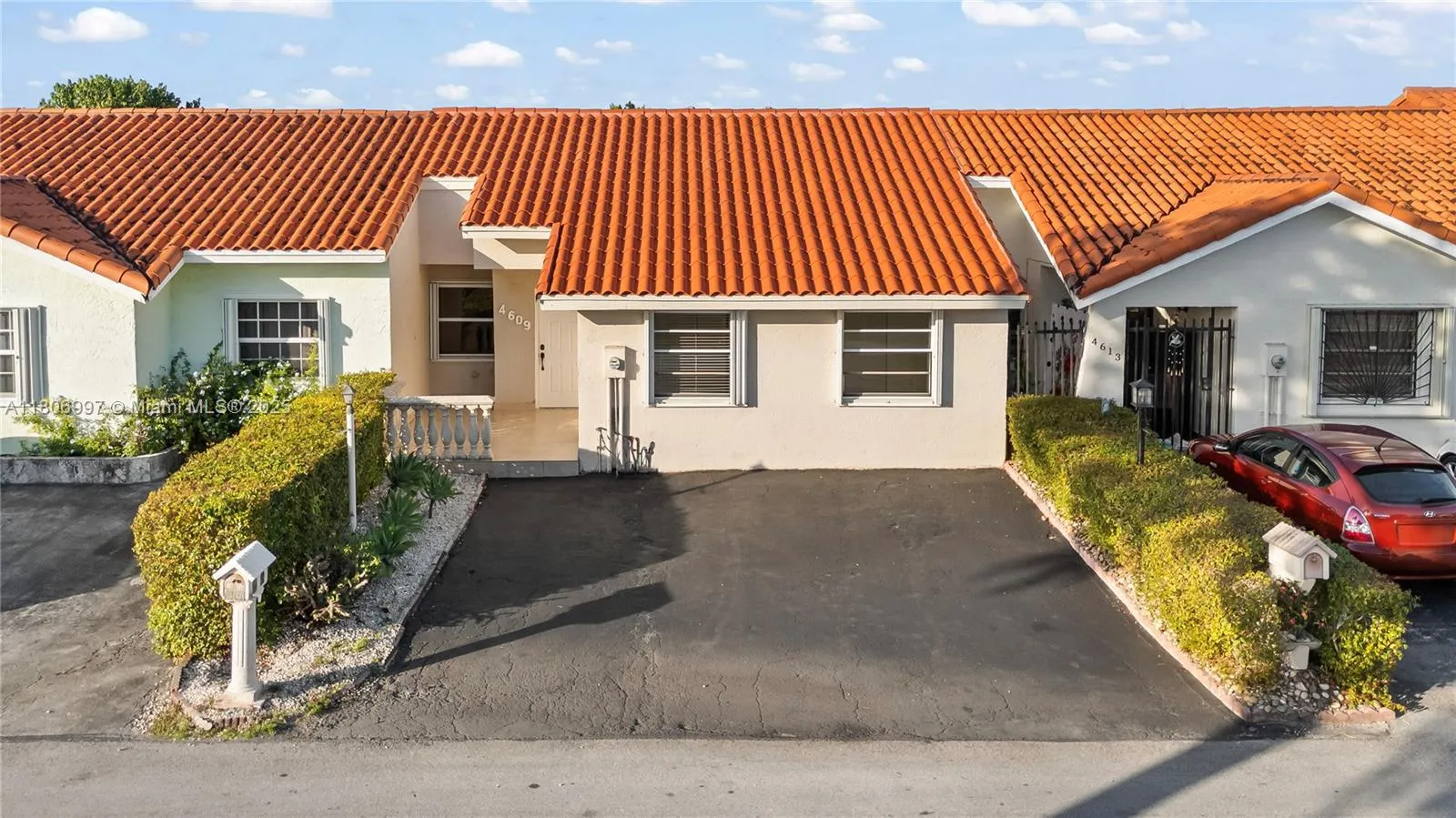 3 bedroom 2 bath for sale at 4609 SW 143rd PL, Miami FL 33175