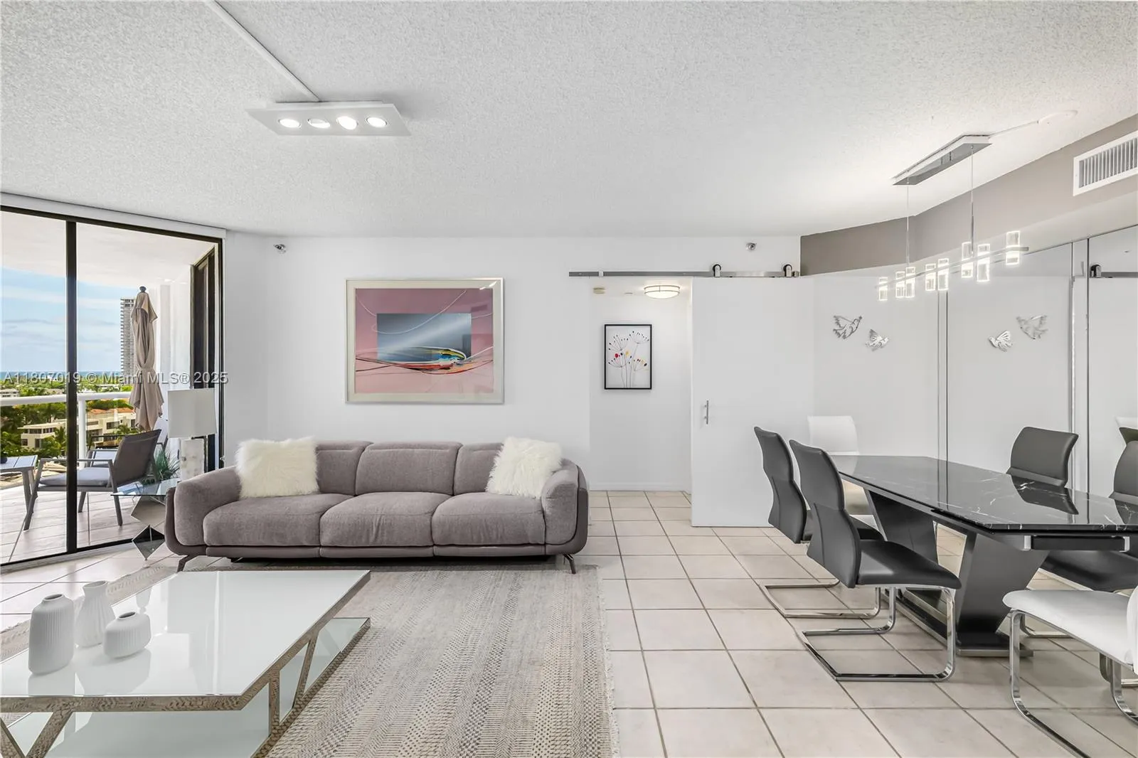 3610 Yacht Club Dr # 1005, Aventura FL 33180