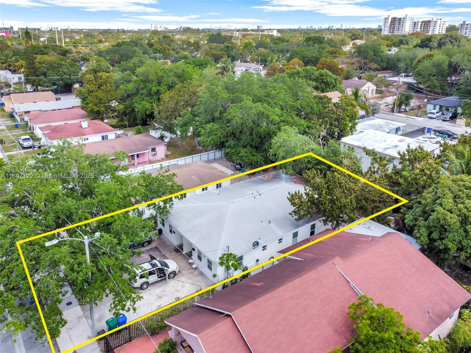 5445 NW 5th Ct, Miami FL 33127
