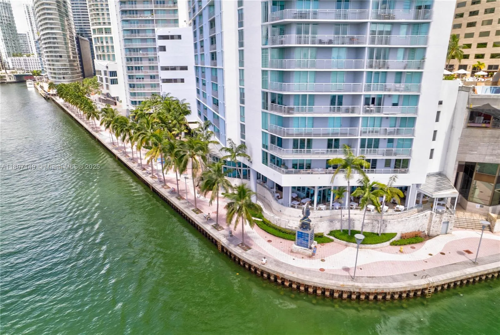335 S Biscayne Blvd # 1006, Miami FL 33131