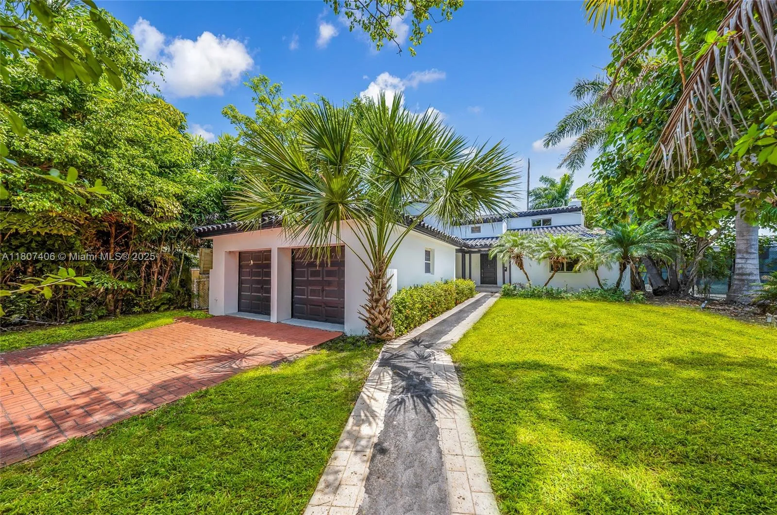 5 bedroom 5 bath for sale at 5757 Alton Rd, Miami Beach FL 33140